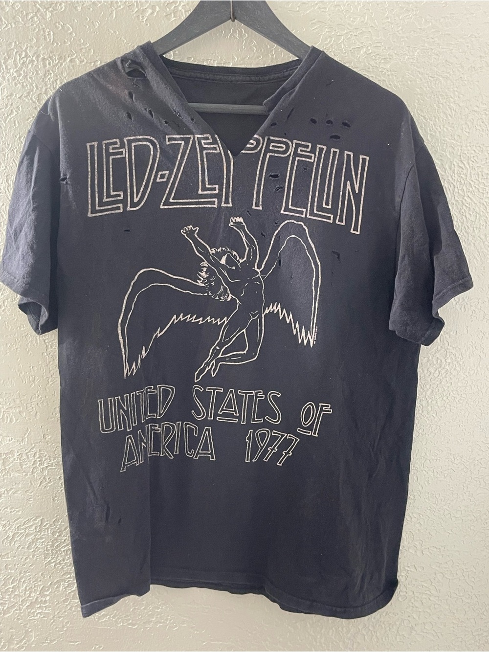 Led Zeppelin Black Graphic Short Sleeve Distressed Black Tee Large